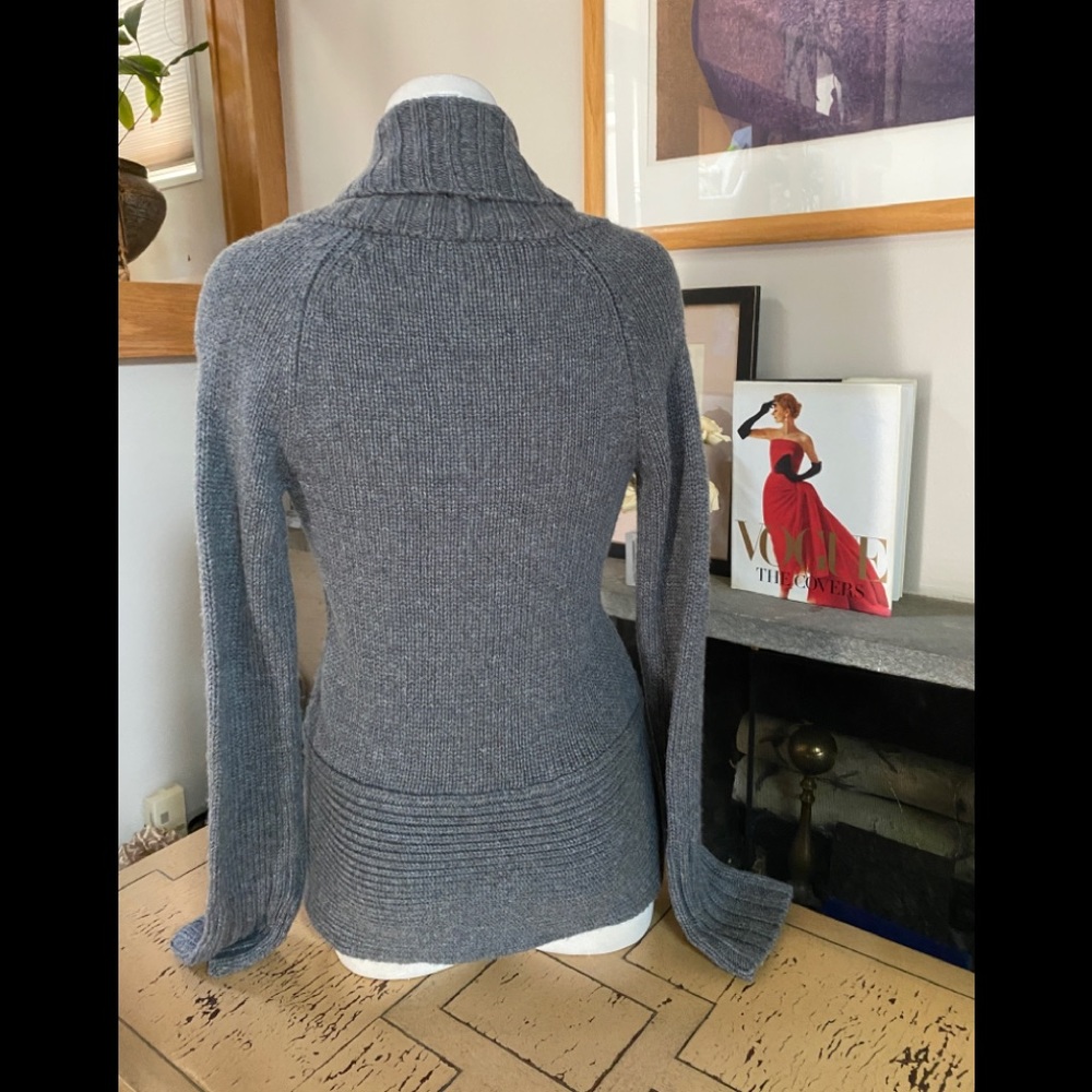 Moda International by Victoria’s Secret Sweater - Picture 3 of 5